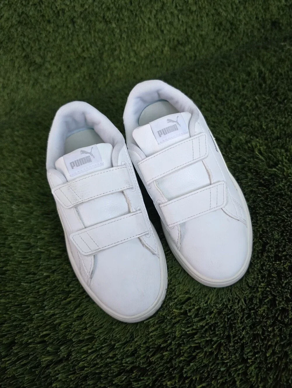 PUMA Smash v2 Sneakers
